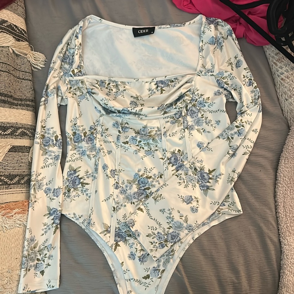 Adorable faux rib bodysuit!